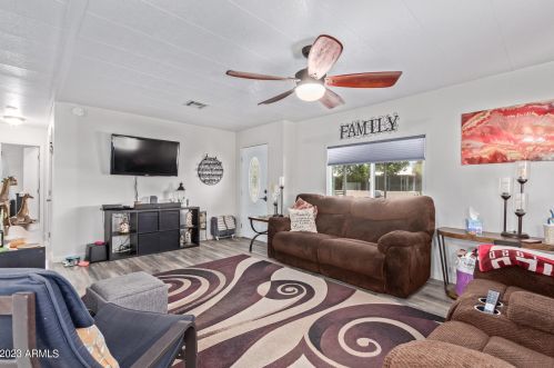 25621 Montana Ave, Chandler AZ 85248-6476 exterior