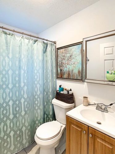 8302 22 St, Tampa FL 33604-2104 exterior