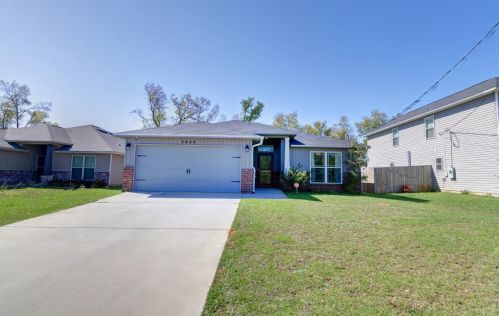 5849 Fairlands Rd, Milton FL 32583-1809 exterior