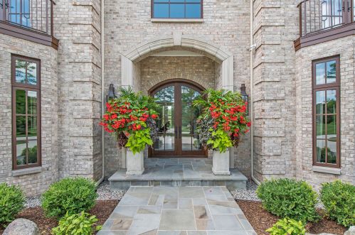 1505 Ballybunion Ct, Grand Rapids MI 49546-3883 exterior