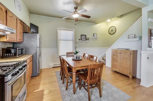 3436 Neenah Ave, Chicago IL 60638-1209 exterior