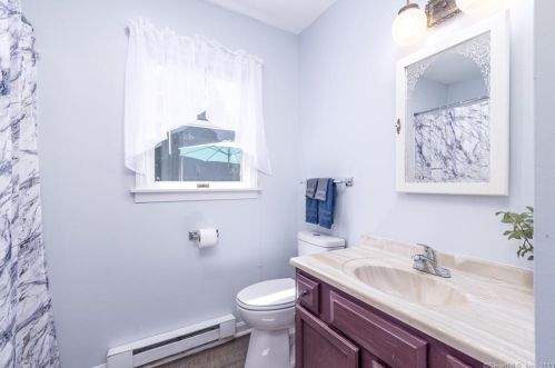 434 Putnam Pike, Killingly CT 06241-1608 exterior