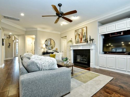 11512 Eagles Gln Dr, Austin TX 78732-2089 exterior