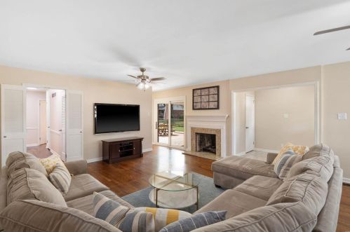 3914 Coachella Dr, Saint Louis MO 63125-3406 exterior