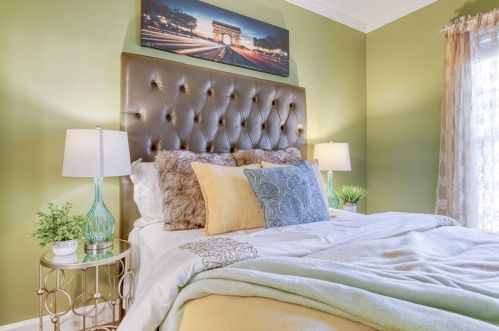 706 Cosmopolitan Dr, Atlanta GA 30324-3615 exterior