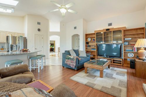 2621 Peter Seward Dr, Tucson AZ 85745-9611 exterior