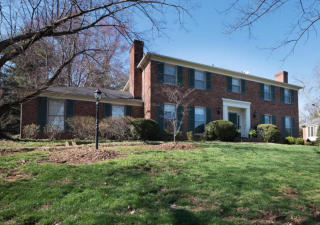 5811 Brittany Vly Rd, Louisville KY  40222-5905 exterior