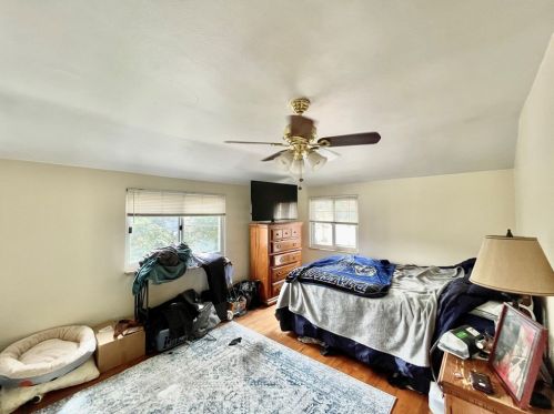 664 Crystal Dr, Pittsburgh PA 15228-2567 exterior