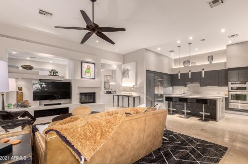 6508 25th Way, Phoenix AZ  85016-8934 exterior