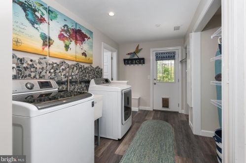 35 Linwood Cir, Princeton NJ 08540-3624 exterior