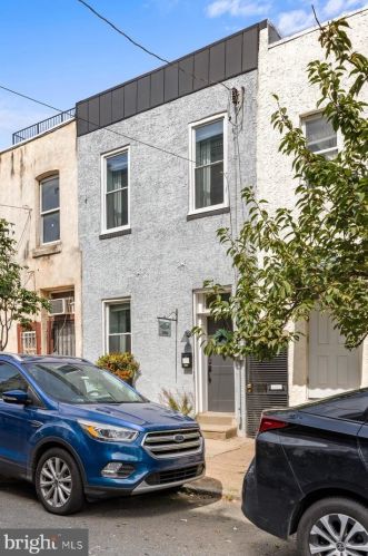 2004 Amber St, Philadelphia PA  19125-1914 exterior
