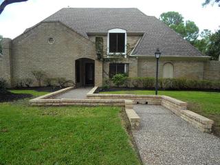 18102 Hollywell Dr, Houston TX  77084-2321 exterior
