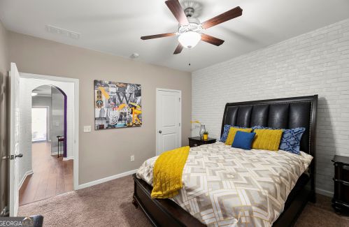 3940 Kingfisher Dr, Atlanta GA exterior