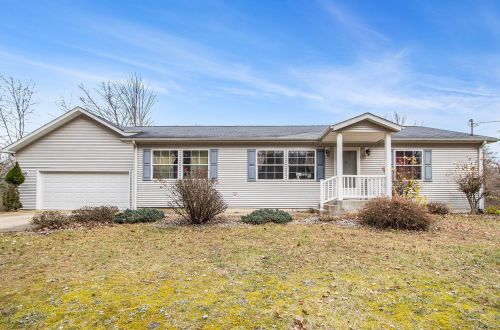 32940 Fish Hatchery Rd, Kalamazoo, MI 49009-9235