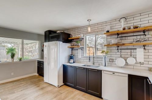 2403 Aldford Dr, Austin TX 78745-4822 exterior