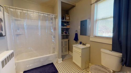 30 Chapman St, New Britain CT 06051-2807 exterior