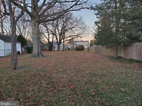 1712 Exton Ave, Trenton, NJ 08610-3321