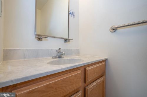 1331 Lawrence St, Philadelphia PA  19147-5920 exterior