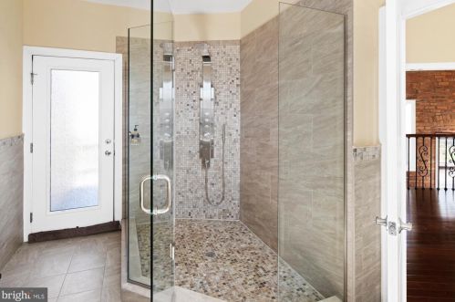 616 M St, Washington DC 20002-3425 exterior