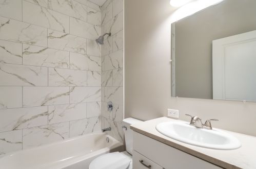 529 46 St, Chicago IL 60653-4501 exterior