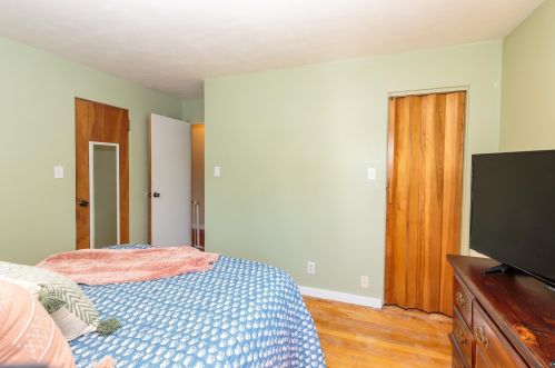 2707 Hagberg St, Duluth MN 55811-2802 exterior