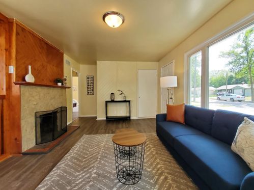 3746 61, Milwaukee WI 53216-2150 exterior