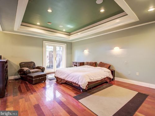 1324 Kenyon St, Washington DC 20010-2493 exterior