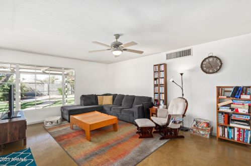 4312 16 Ave, Phoenix AZ 85015-2009 exterior