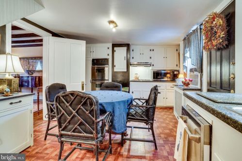 126 Fairfax St, Alexandria VA 22314-3331 exterior