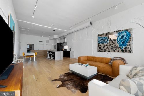 829 2nd St, Philadelphia PA 19133 exterior