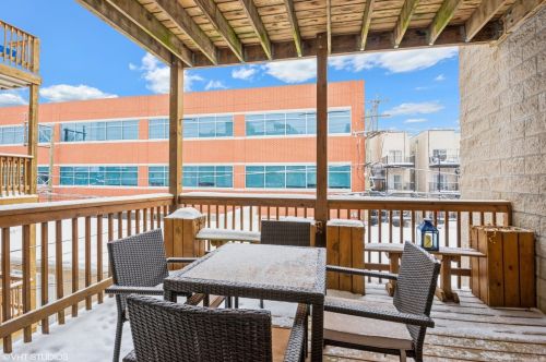 1318 Fletcher St, Chicago IL  60657-3471 exterior