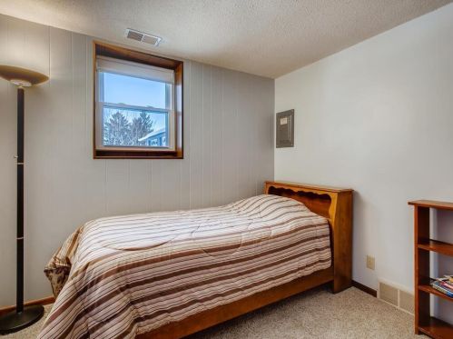 354 18 Ave, South Saint Paul MN 55075-1843 exterior