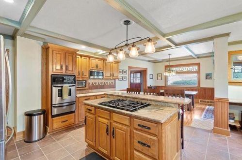 276 Frst Grv Rd, Moon Twp PA exterior