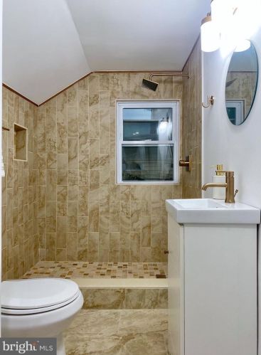 3016 Thayer St, Washington DC  20018-2505 exterior