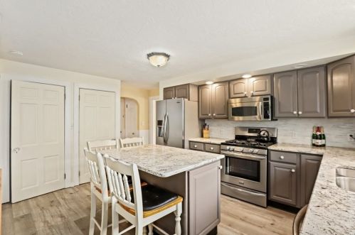 58 Farrar Ave, Worcester MA 01604-3219 exterior