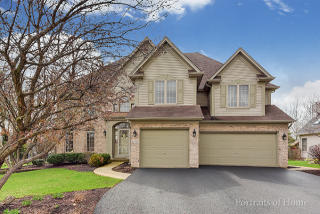 630 Westridge Dr, Aurora, IL 60504-3230