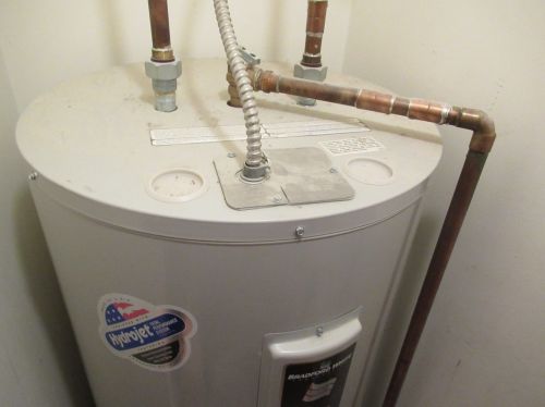 868 Prairie Ave, Joliet IL 60435-4680 exterior