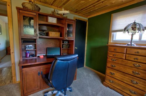 1438 Hwy 120, Ely MN 55731-8217 exterior