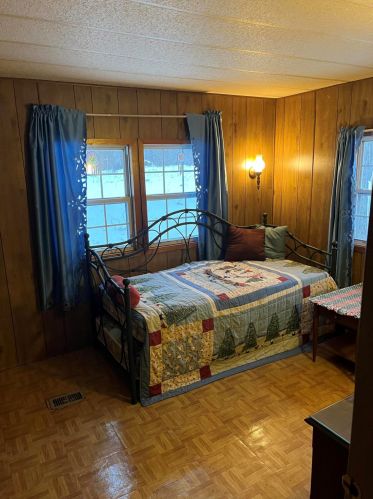 1120 37th St, Allegan MI 49010-8308 exterior