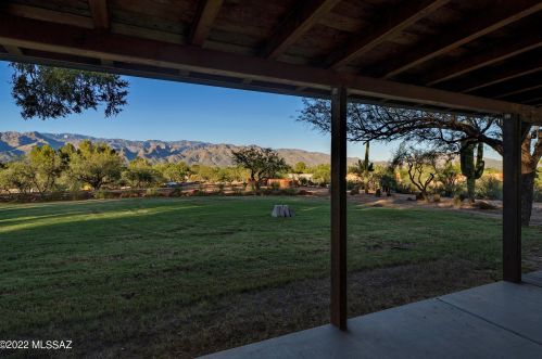 8305 Pima St, Tucson AZ  85715-5219 exterior