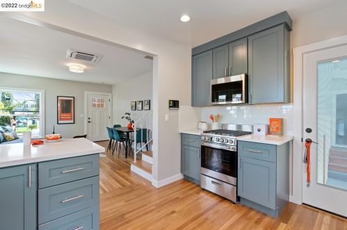 1715 Ashby Ave, Berkeley CA 94703-2131 exterior