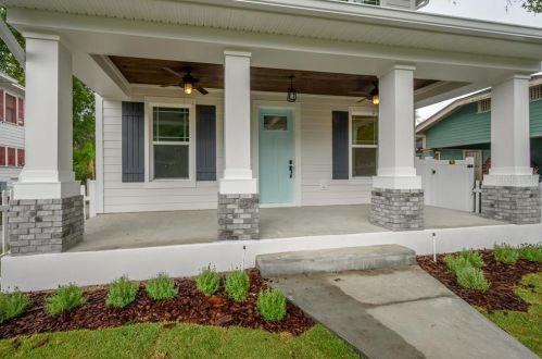 305 Hanna Ave, Tampa FL  33604-6633 exterior