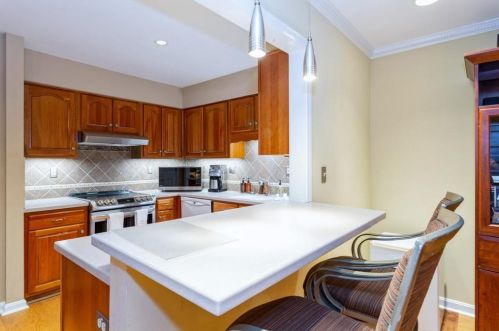 1653 Executive Park Ln, Atlanta GA 30329-3129 exterior