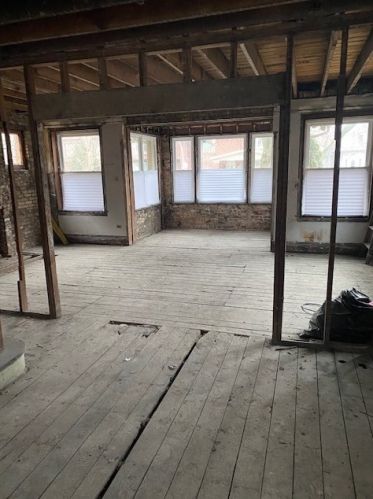 7234 Paxton Ave, Chicago IL  60649-2520 exterior