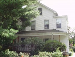 42 Central St, Newton, MA 02466-2409