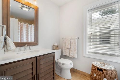 756 24 St, Philadelphia PA 19130-1953 exterior