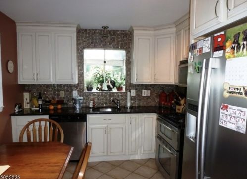 3203 Park Pl, Springfield NJ  07081-3504 exterior