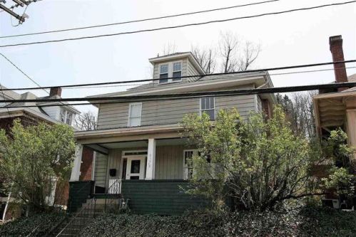 313 Wagner Rd, Morgantown, WV 26501-6407