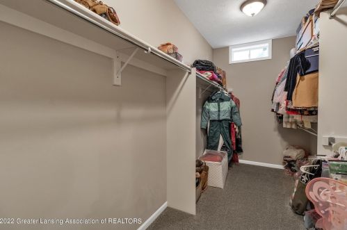 4106 Presidents Way, Dewitt MI 48820-7883 exterior