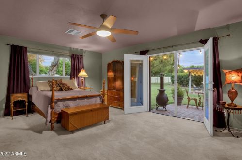 8051 14 Ave, Phoenix AZ 85023-2585 exterior